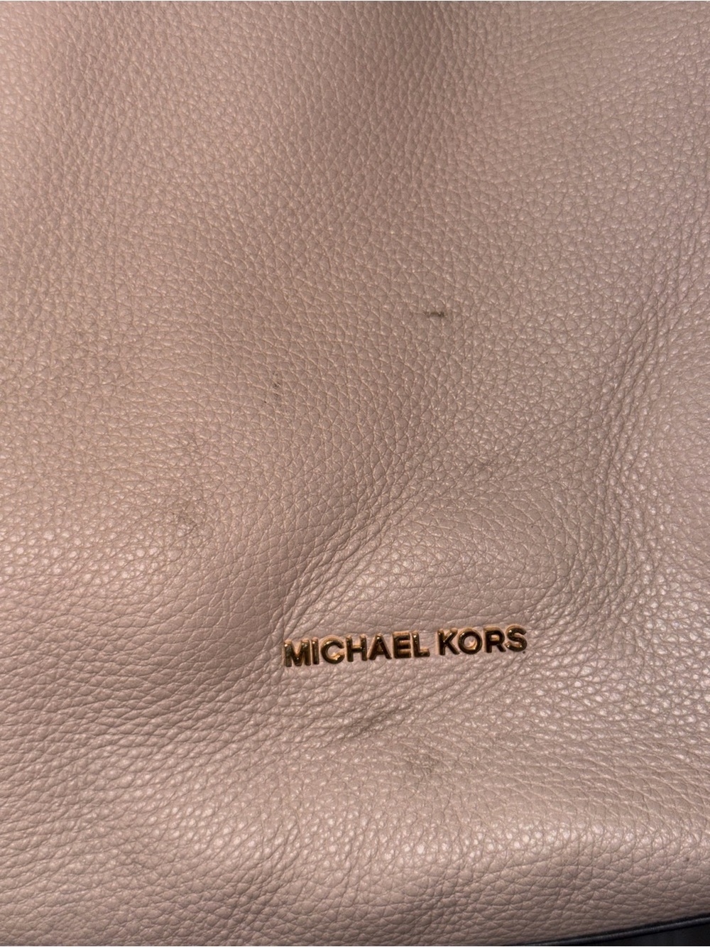 Michael Kors Pale Blush Leather Shoulder Tote with Gold Hardware - Picture 2 of 12